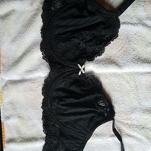 Paramour Unlined Bra New without Tags